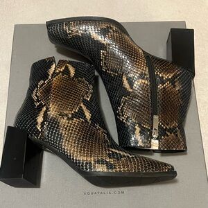 NIB Aquatalia Emilee Brown and Black Snake Print Ankle Boots 8.5